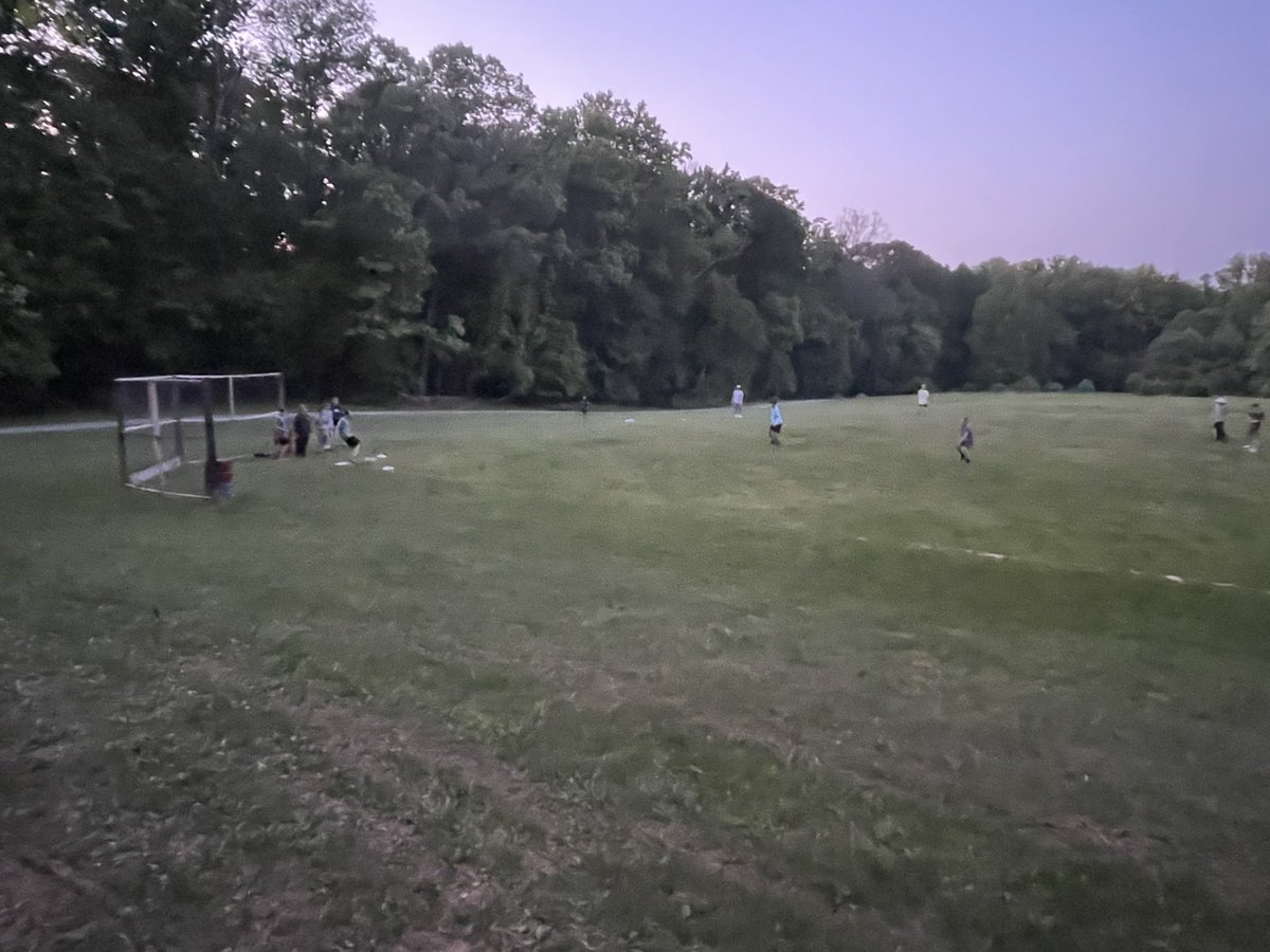 FarneyYa's tweet photo. Kickball at Smokey Glen @2023SMSDC https://t.co/GkpmBHky6e