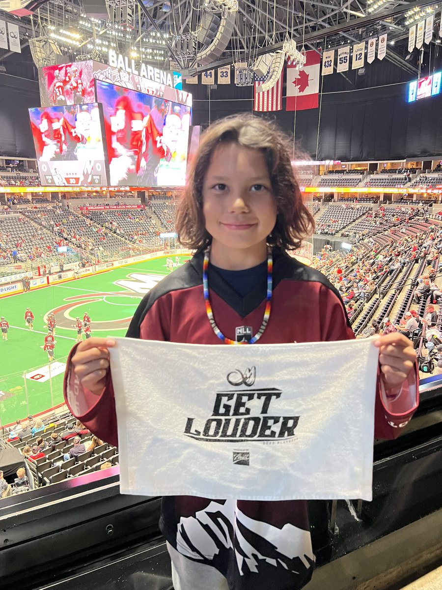 stacylleah's tweet photo. #TUSKUP LETS GO @MammothLax https://t.co/FqUZlF3QBt