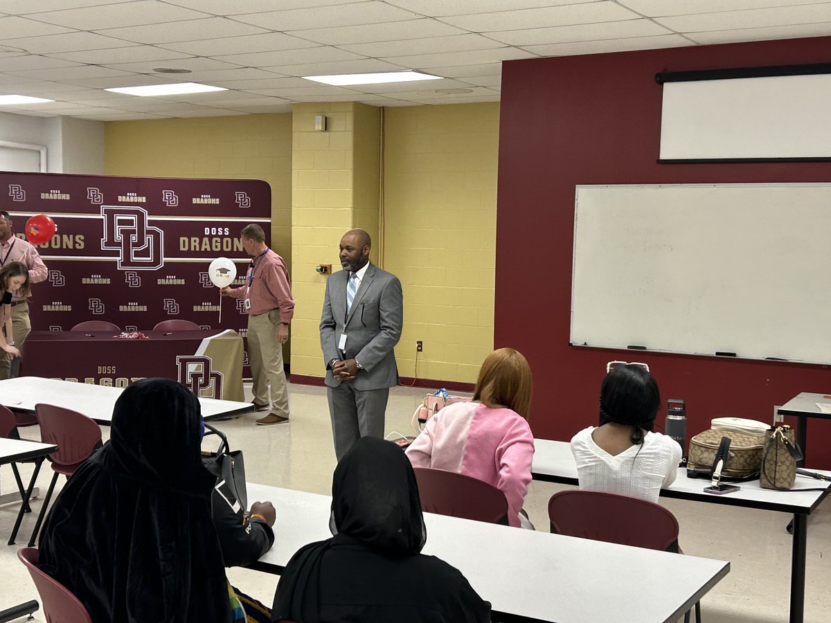 Today was HUGE for my seniors!  They were surprised with conditional offers of employment with JCPS to be teachers 🧑🏿‍🏫 👩‍🏫👨🏼‍🏫🍎 1/2  #teachingandlearningpathway @harrydosshigh @jcpsky <a href="/jcpsdep/">JCPSDEP</a> #thankful