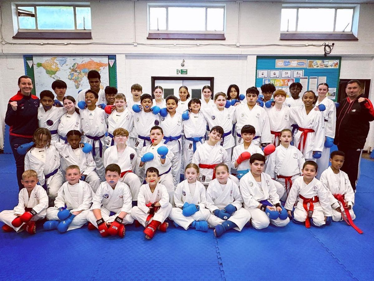 ForzaKarateClub's tweet photo. Great session on Sunday with @jhkakarate in prep for competitions in the coming months. https://t.co/0u3RrrXdtH