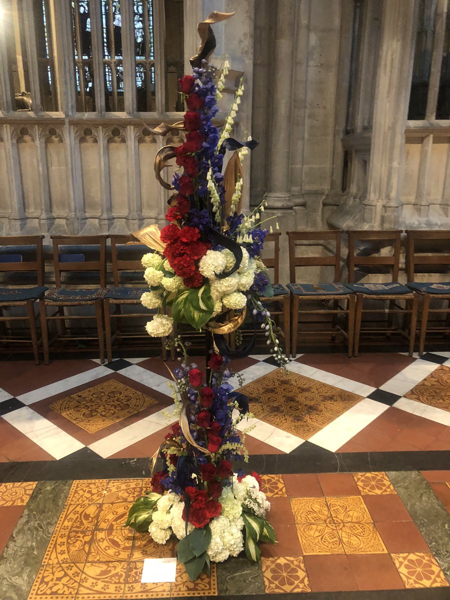 Lots of fun inside <a href="/GlosCathedral/">Gloucester Cathedral</a> as the Flower Festival gets underway with exhibitors like Katherine Kear and Yan Skates !! Listen out to <a href="/BBCGlos/">BBC Gloucestershire</a> <a href="/jojo_durrant/">Jo Durrant</a>  for all the details Friday from 10am