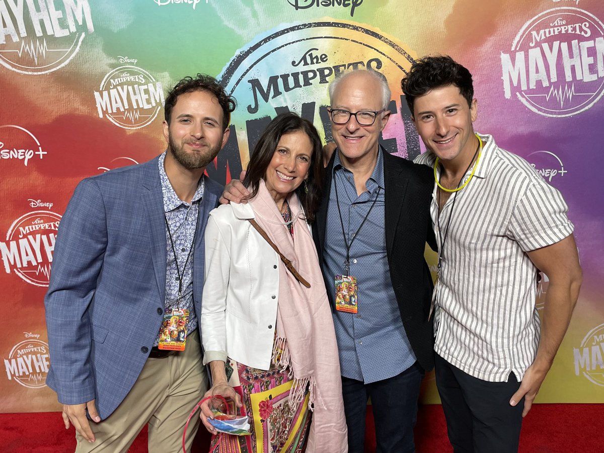 GREAT night at The Muppets Mayhem premiere 🤘

All episodes out now on Disney+