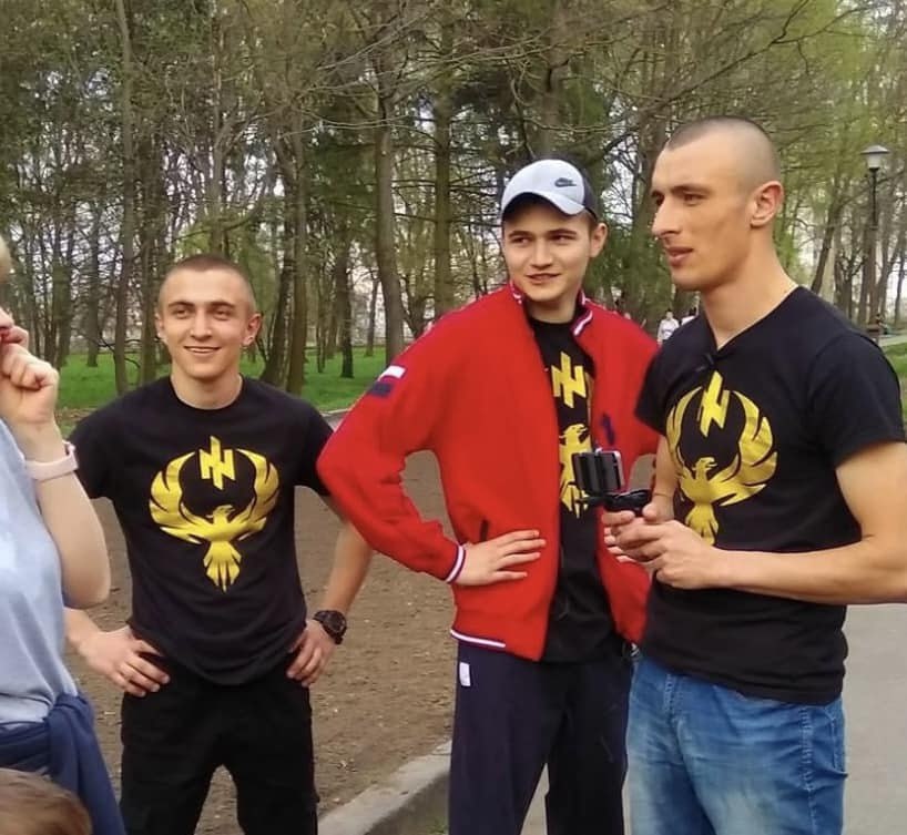 Russian_Sub's tweet photo. Another Ukrainian fan of solar symbols and Olympic salutes was denazified by #Russia in Bakhmut. #Ukraine #NATORUSSIAWAR https://t.co/XYRHSIDfxG