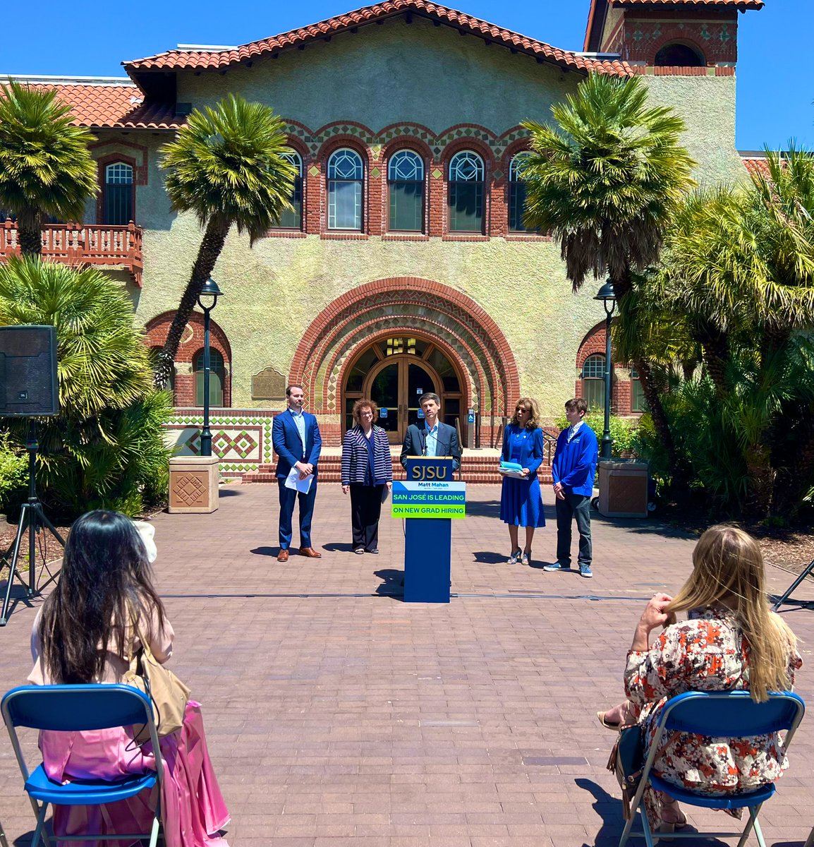 MattMahanSJ's tweet photo. HAPPENING NOW: Mayor Matt, joined by @GustoHQ and @sjsuprezmatson, announces that San José leads the nation in new grad hiring with an average growth of 9.6% over the past year, and is the ONLY city where new grads can expect to earn six figures. Tune in now to learn more about the exciting opportunities in San Jose. 

Tune in: https://t.co/6oHmByseSz