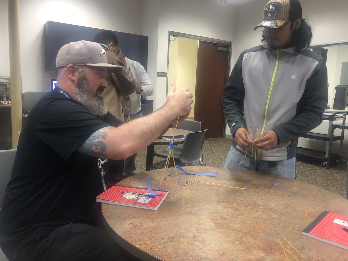 MiraCostaTCI's tweet image. 🍬🚀 Our Engineering Tech students rocked the #MarshmallowChallenge, showcasing problem-solving, teamwork & creativity! In 18 mins, they built towers using spaghetti, tape, string & one marshmallow. We're proud of our clever cookies! #EngineeringTech #Teamwork #STEM #MiraCosta 🌟