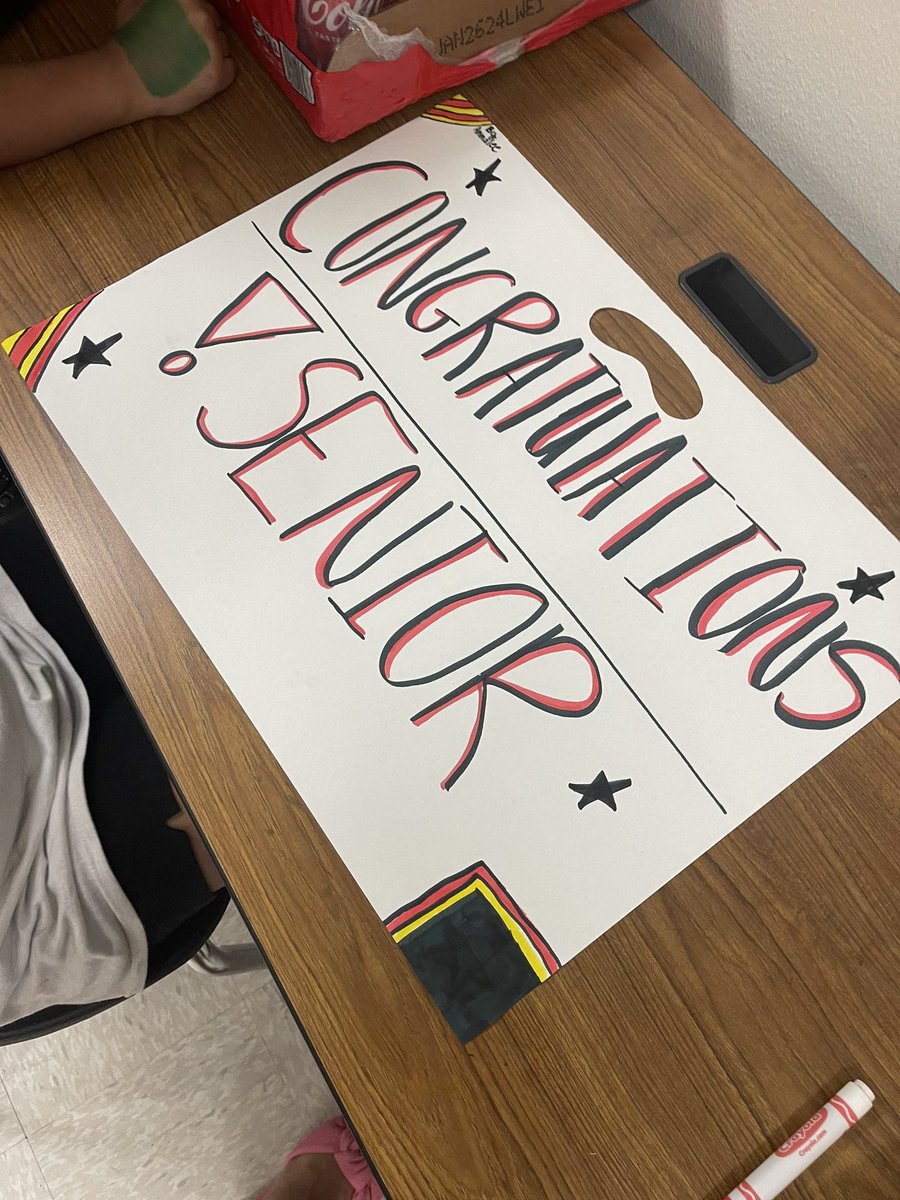 Finished up @ClearElementary clubs today, Spirit Stallions made posters for the senior walk and 5th grade walk! 🎉