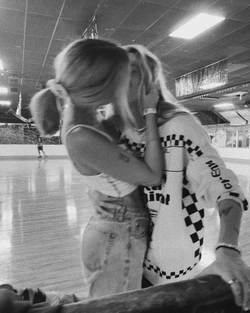 GIRLSWITHGlRLSS's tweet photo. https://t.co/GSkjGBs84t