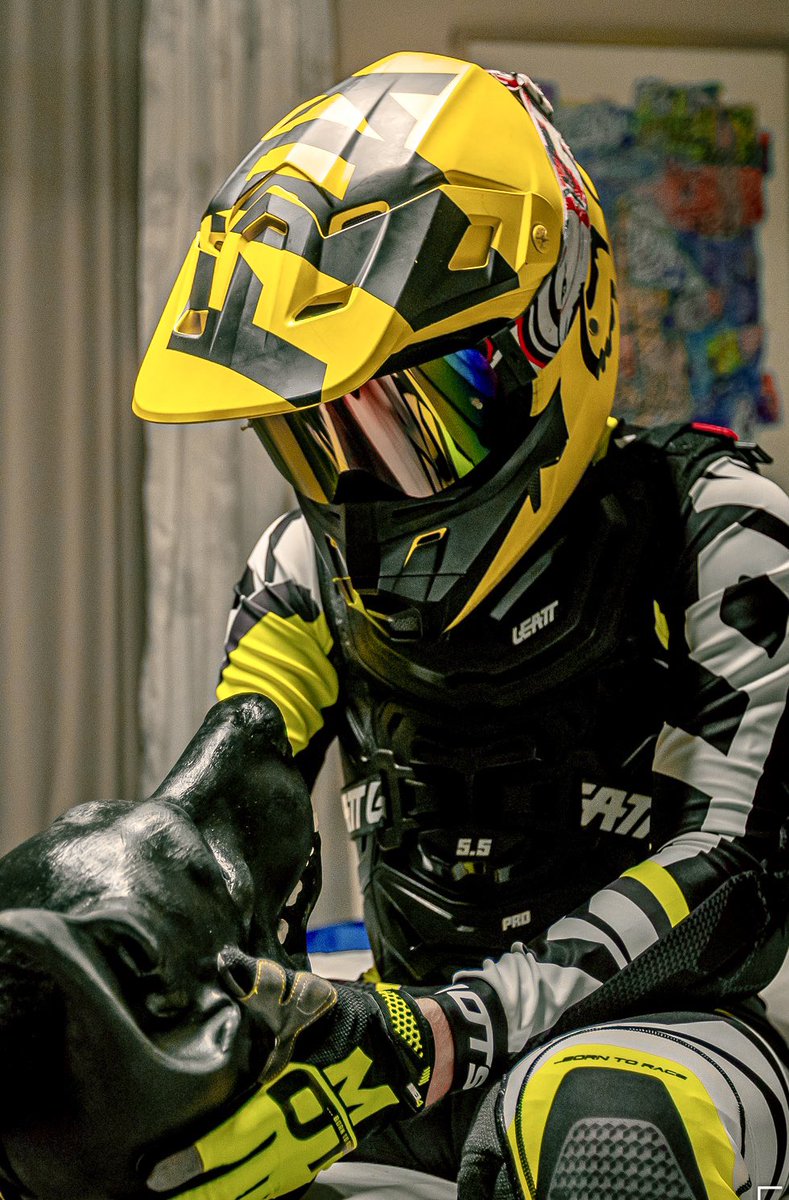 Hungry
For your
Love and affection 
Somehow
Your are both
The cure and infection 

📸 <a href="/GEARimages/">GEARimages | NFC 2023</a>