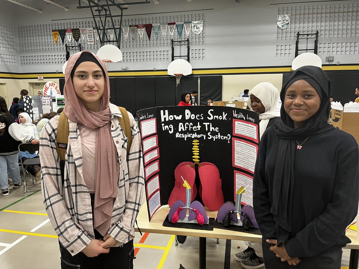 Mrs_hamzology's tweet photo. A successful and buzzing Science fair @BegleyBroncos1 https://t.co/ypRGoZjqCW