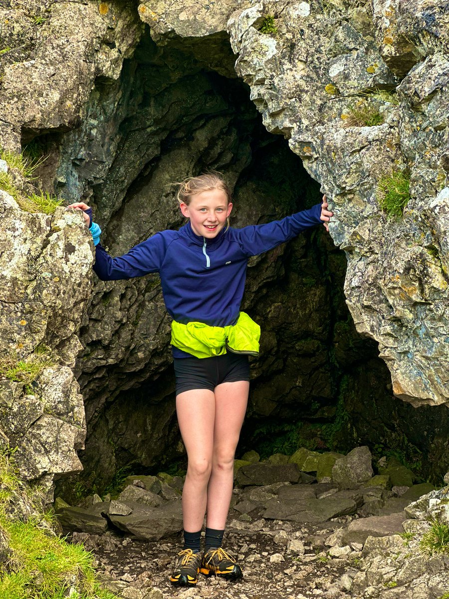 Goldie147's tweet photo. Fell Loop Thursday with my little pocket rocket 🚀 #fellrunner 🔥 https://t.co/PB7inF1iwW