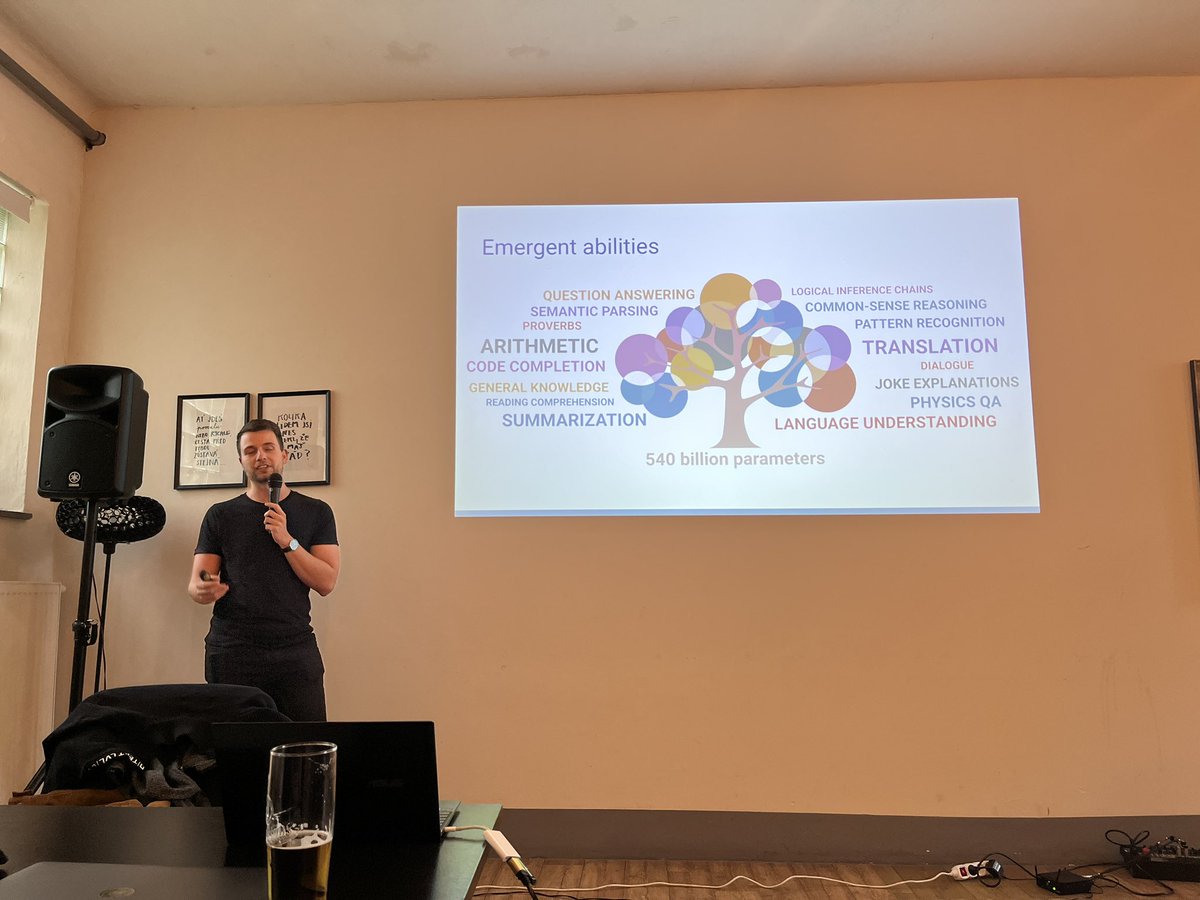 MichalOktabec's tweet photo. Martinova přednáška o způsobu fungování ChatGPT 👏
#ctvrtkon #chatGPT #AI #LLM
#ceskeBudejovice #riegrova51 #JCIT
@ctvrtkon @Riegrova51 https://t.co/ENXt7aSyEy