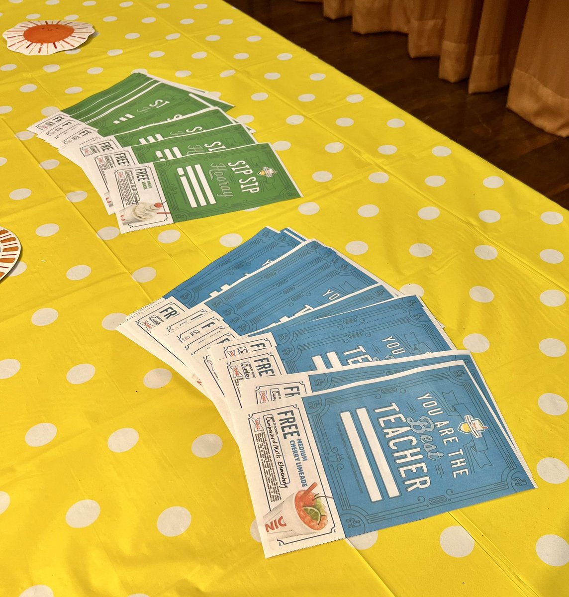 Amy McDowell tweet media