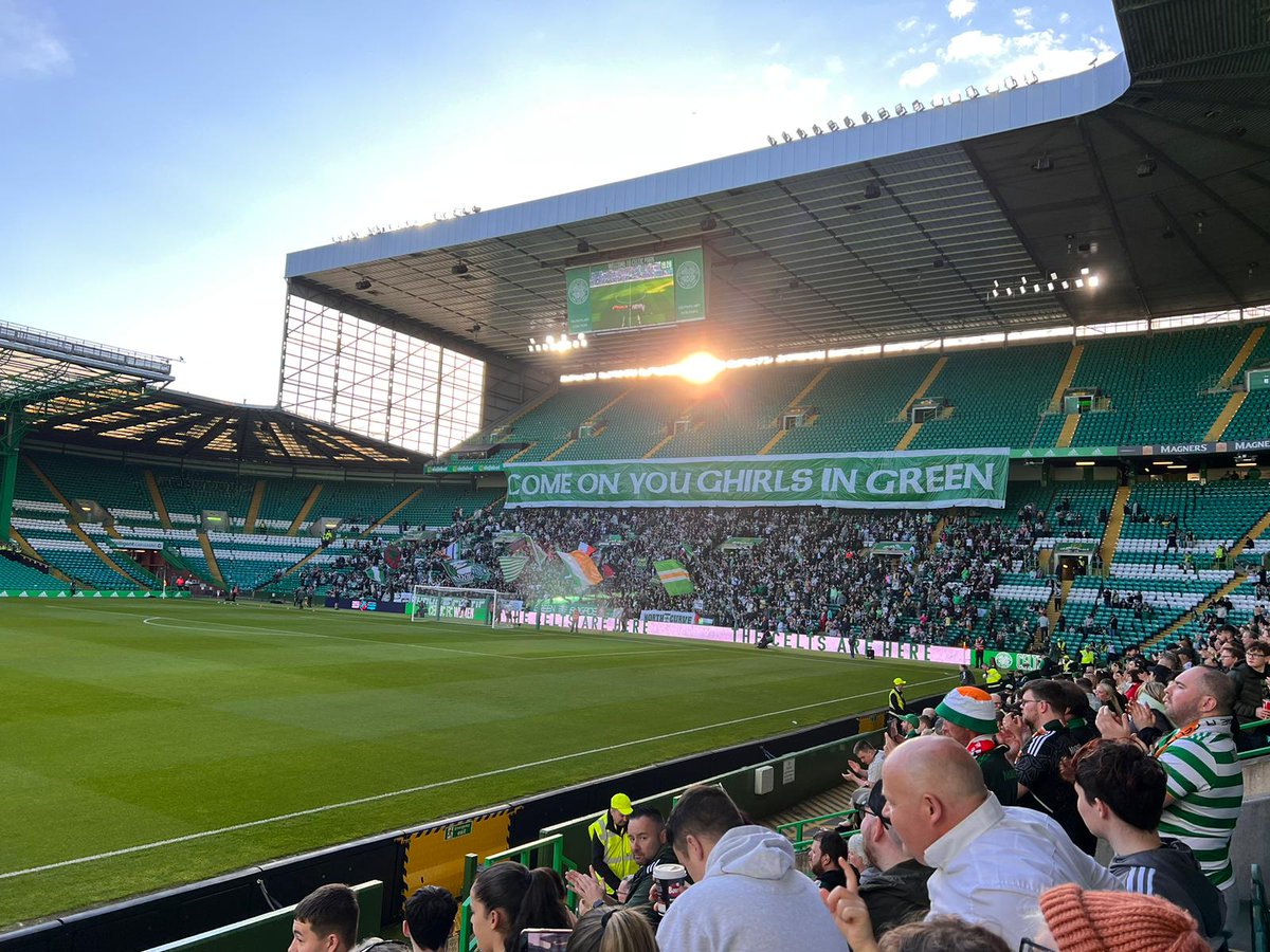 scottishfitbas's tweet photo. A record attendance for women's football in Scotland as Celtic beat Glasgow City 3-1.
Just under 10 thousand celtic fans and a handful of Glasgow city fans came to support their team.
Well done to all.
Hopefully the women's game can continue to grow and be well supported. https://t.co/uLkT9rv3La