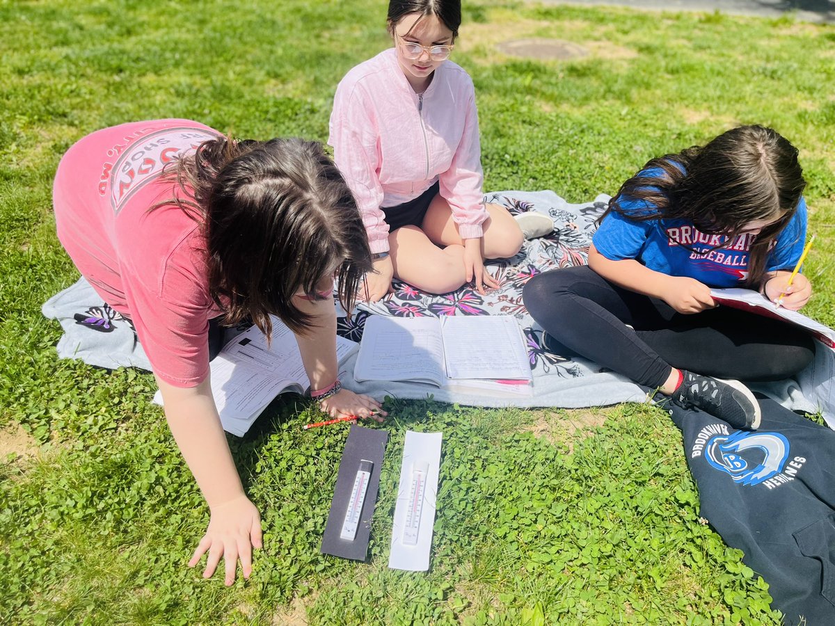 ☀️ 🌡  Finally time to begin my most favorite math unit! 

Such a perfect day to begin our investigation of solar energy absorption and reflection. 🌡 ☀️ 

<a href="/ParksideES/">Parkside Elementary</a> #PennDelcoProud <a href="/MLCmath/">The Math Learning Center</a>