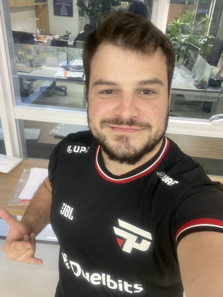 gutolover's tweet photo. @DuelbitsBR @paiNGamingBR @DuelbitsBR , com a @paiNGamingBR é coração 100%!!! Tmj sempre…CS 2 vem aí e os guri tão quente… 🚀🚀🚀 https://t.co/IXUxxbZ2ci