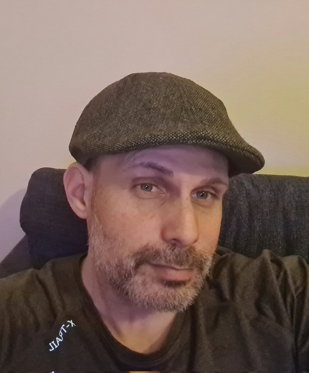 Selfie med min nya flat cap! (gubbkeps) 😎👍