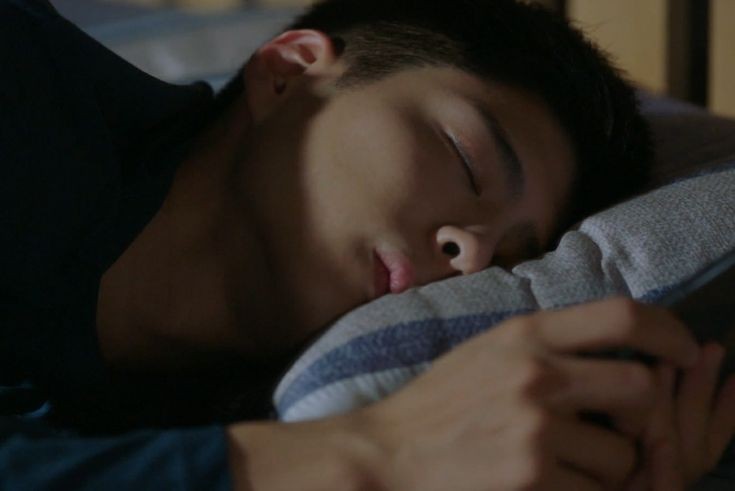 YU_BOGUM's tweet photo. 眠い……
めちゃ寝たのに……
寝ないように📱いじりながら結局寝落ち。
起きたら大事なアプリ消えてて慌ててしまった(すぐに戻りました😂)
今日もまた楽しい日になりますように……🤍
#パク・ボゴム
#박보검
#ParkBoGum
#hyejun https://t.co/HGZxf38HPg