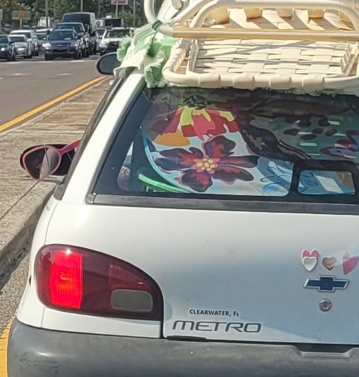 IrishKearBomb's tweet photo. Well, that's one way to fix your side mirror. https://t.co/NOuUwevC7C