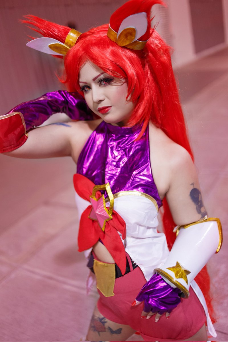 esshidoll's tweet photo. ✨"I'm fighting for peace and justice, and......!Eh.....whatever."✨

~JINX

-------
⭐STAR GUARDIAN JINX FROM LEAGUE OF LEGENDS⭐

#starguardian #starguardiancosplay #jinx #jinxcosplay #leagueoflegends https://t.co/bOFKfA5ncH