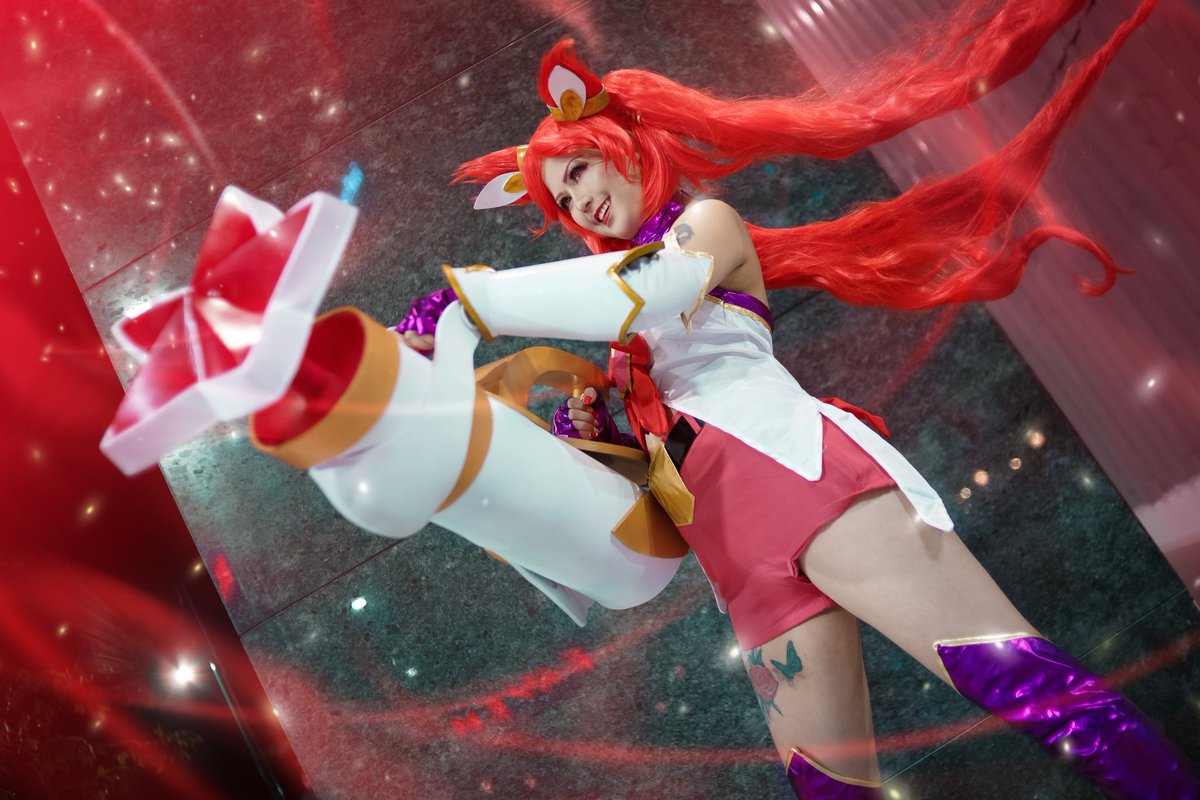 esshidoll's tweet photo. ✨"I'm fighting for peace and justice, and......!Eh.....whatever."✨

~JINX

-------
⭐STAR GUARDIAN JINX FROM LEAGUE OF LEGENDS⭐

#starguardian #starguardiancosplay #jinx #jinxcosplay #leagueoflegends https://t.co/bOFKfA5ncH