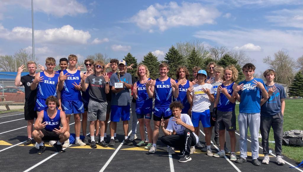 ElkstrackF's tweet photo. Your 2023 Dakota Valley Conference boys Track and Field Champions. https://t.co/3746MkgT3b