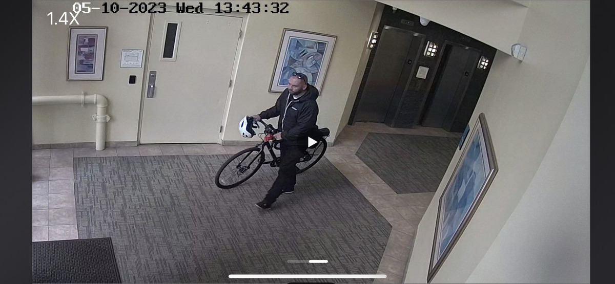 STOLEN - Black Salsa Journeyer in South Berkeley bikeindex.org/bikes/1518749