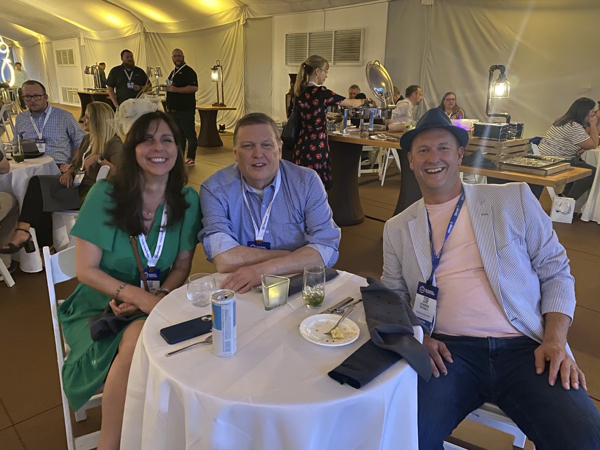 CCMInnovators's tweet photo. That's a wrap for @DuckCreekTech's #Formation23! 🦆 ✨

Let's keep the momentum going until we meet again at Formation 2024! Click here to learn more about SmartCOMM™ for Duck Creek: https://t.co/91si2fVMlX https://t.co/pWr8xuvY0y