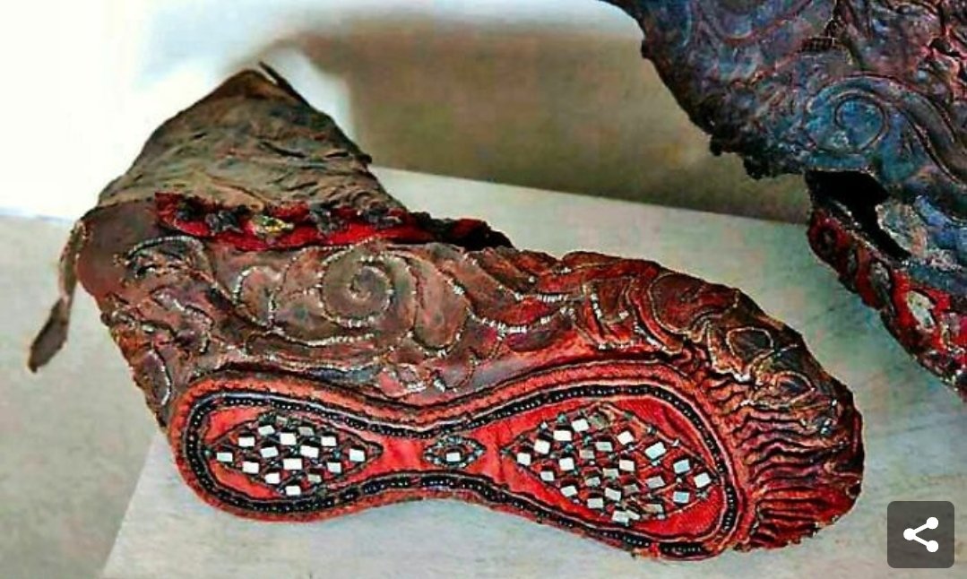 This is a 2300 year old woman's  boot, preserved in the frozen ground of the Altai Mountains. It has MAGNETIC plates incorporated into the sole letting us know that the ancients were aware of the health benefits of connecting with the earth's magnetic field...by keeping GROUNDED