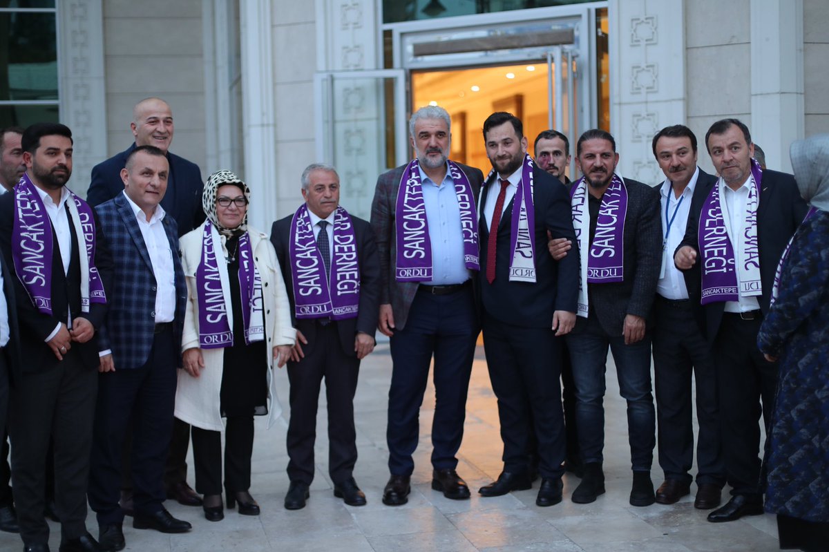 14 Mayıs günü tüm Ordulu hemşehrilerimle tarih yazacak, bir kez daha Recep Tayyip Erdoğan diyeceğiz.

Bugüne kadar bizleri destekleyen Ordu, pazar günü de teveccühlerini esirgemeyerek kazanılacak zaferin mimarlarından olacaktır.

#AdımAdımİstanbul

📍Ordulular Buluşması