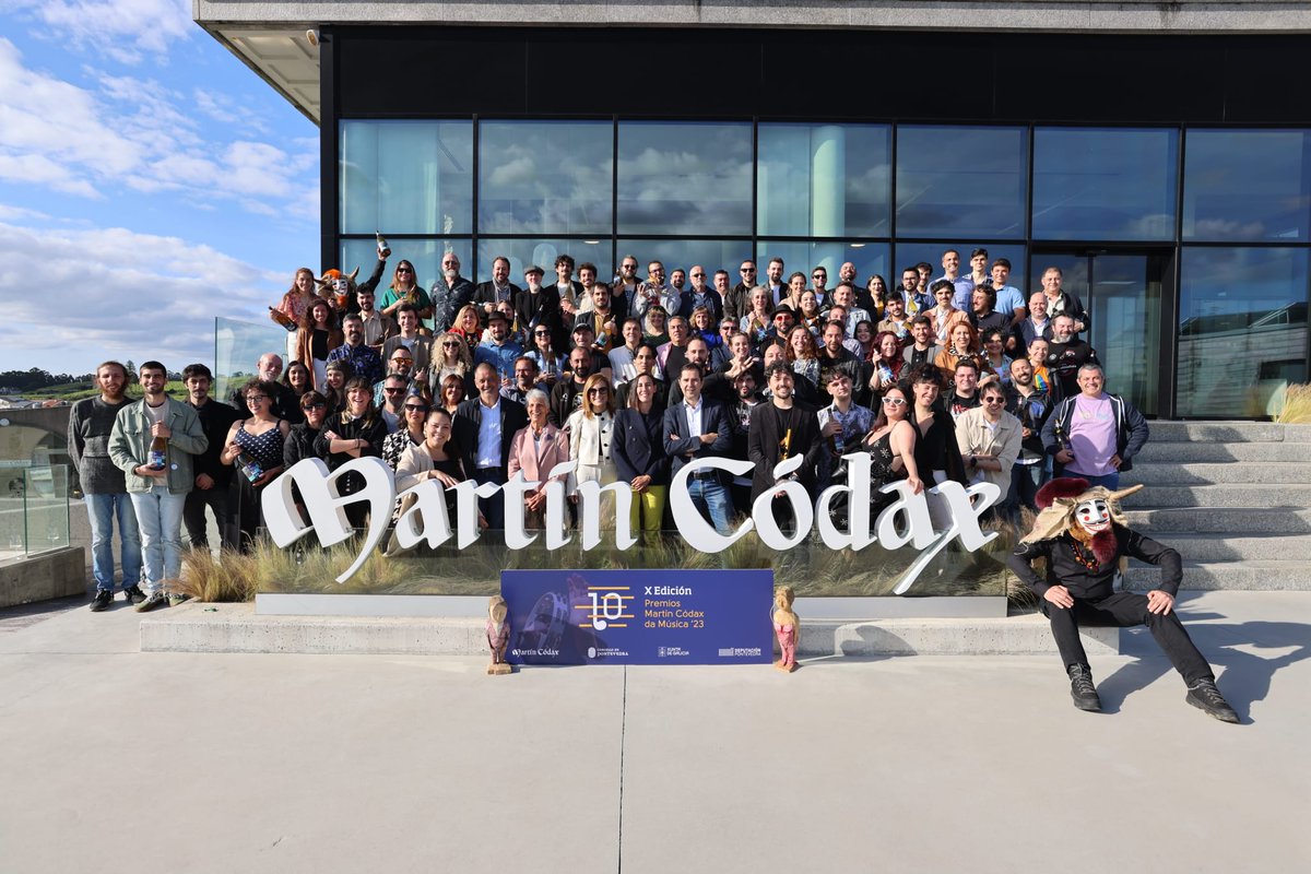 TurismoGalicia1's tweet image. Os finalistas da 10ª edición dos @prmartincodax  🥂

A entrega de premios realizarase o  7 de xuño en Pontevedra.

@Pontevedrate @depo_es @Musicos_ao_Vivo @Xunta #Agadic #Música #AxendaCultural 

Toda a ℹ️ en acortar.link/lsOSkt
📸 @BodMartinCodax
