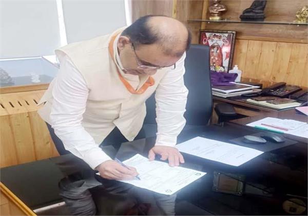 punjabkesari's tweet image. आईजीएमएस के एमएस ने अंगदान की शपथ लेकर मनाया जन्मदिन
m.himachal.punjabkesari.in/himachal-prade…

#ShimlaHindiNews #IGMC #MS #Birthday #HimachalPradeshHindiNews #ShimlaLocalHindiNews #ShimlaHindiSamachar