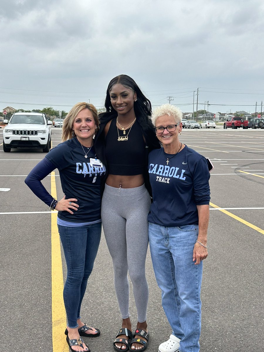 Kevin Hendrickson (@thetexascoach) on Twitter photo All the best to you tomorrow morning at the <a href="/uiltexas/">Texas UIL</a> Track & Field State Meet, Ja’Naisha! Thanks <a href="/CCISD/">CCISD</a> <a href="/mycarrolltigers/">Mary Carroll High School</a> <a href="/carroll_xc/">Carroll Lady Tiger XC/Track</a> for inviting me out this afternoon for the send off. Go get em’ 🐅 💪 #CCISDProud All the best to you tomorrow morning at the <a href="/uiltexas/">Texas UIL</a> Track & Field State Meet, Ja’Naisha! Thanks <a href="/CCISD/">CCISD</a> <a href="/mycarrolltigers/">Mary Carroll High School</a> <a href="/carroll_xc/">Carroll Lady Tiger XC/Track</a> for inviting me out this afternoon for the send off. Go get em’ 🐅 💪 #CCISDProud