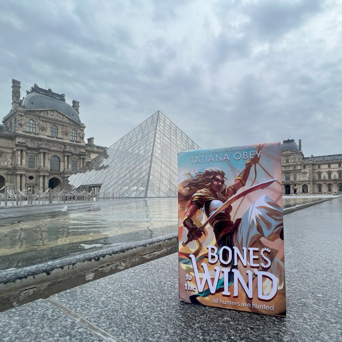 Yes. That is Rasia at the Louvre. My girl gets around. 😌

Louvre, Paris, France

#travelthursdays #thatbookthattravels #thatbooktravels