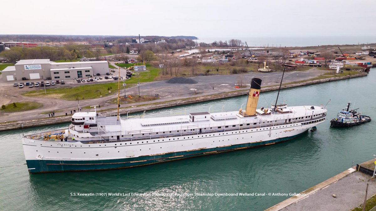 A_Gallaccio's tweet photo. #sskeewatin (1907) #downbound #wellandcanal @hwyh2o under tow @McKeilMarine to @HShipyards in #hamilton before continuing its #voyage to @MMGLK in #kingston.
More photos: https://t.co/WgcgZ5LxSm
More info: https://t.co/NMPY0MbLKN
https://t.co/Yo29VcOkwW https://t.co/QmU5KKVTBK