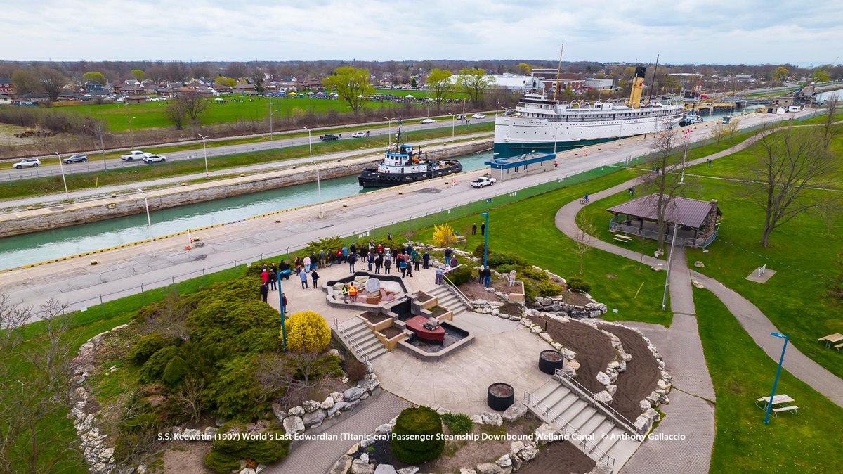 A_Gallaccio's tweet photo. #sskeewatin (1907) #downbound #wellandcanal @hwyh2o under tow @McKeilMarine to @HShipyards in #hamilton before continuing its #voyage to @MMGLK in #kingston.
More photos: https://t.co/WgcgZ5LxSm
More info: https://t.co/NMPY0MbLKN
https://t.co/Yo29VcOkwW https://t.co/QmU5KKVTBK