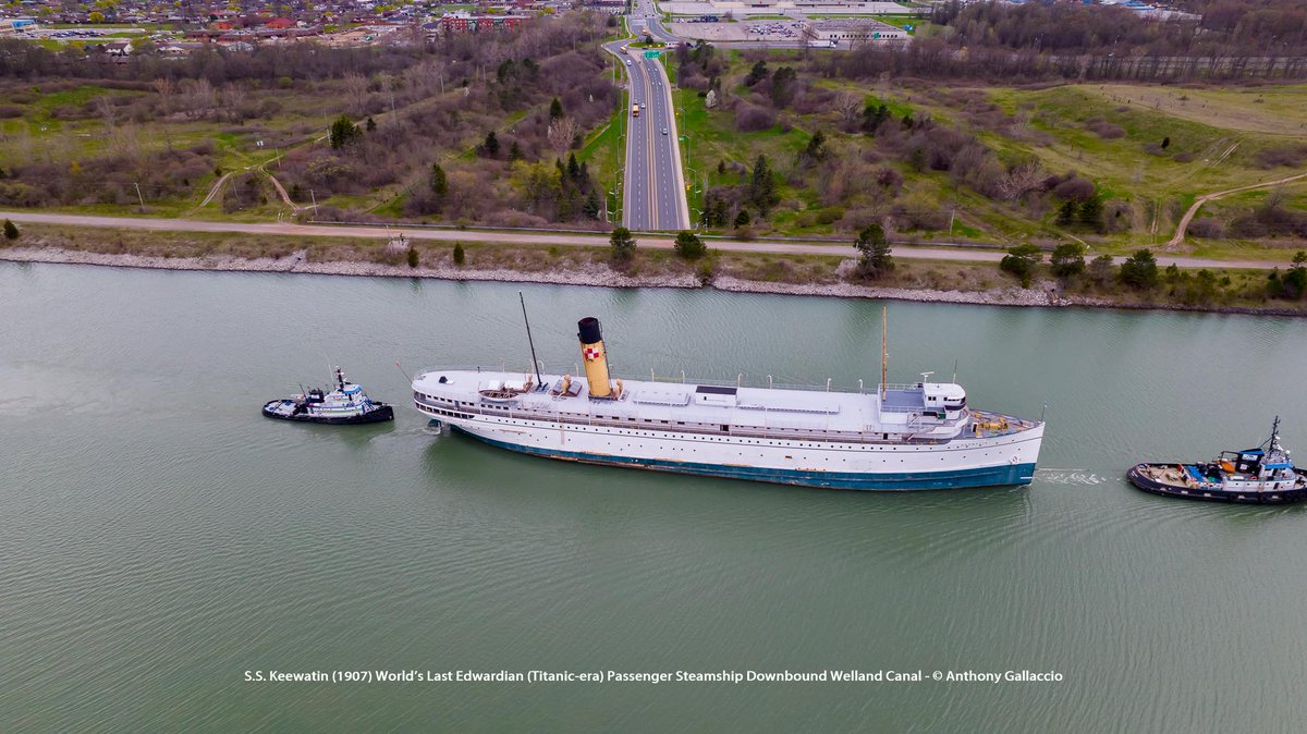 A_Gallaccio's tweet photo. #sskeewatin (1907) #downbound #wellandcanal @hwyh2o under tow @McKeilMarine to @HShipyards in #hamilton before continuing its #voyage to @MMGLK in #kingston.
More photos: https://t.co/WgcgZ5LxSm
More info: https://t.co/NMPY0MbLKN
https://t.co/Yo29VcOkwW https://t.co/QmU5KKVTBK
