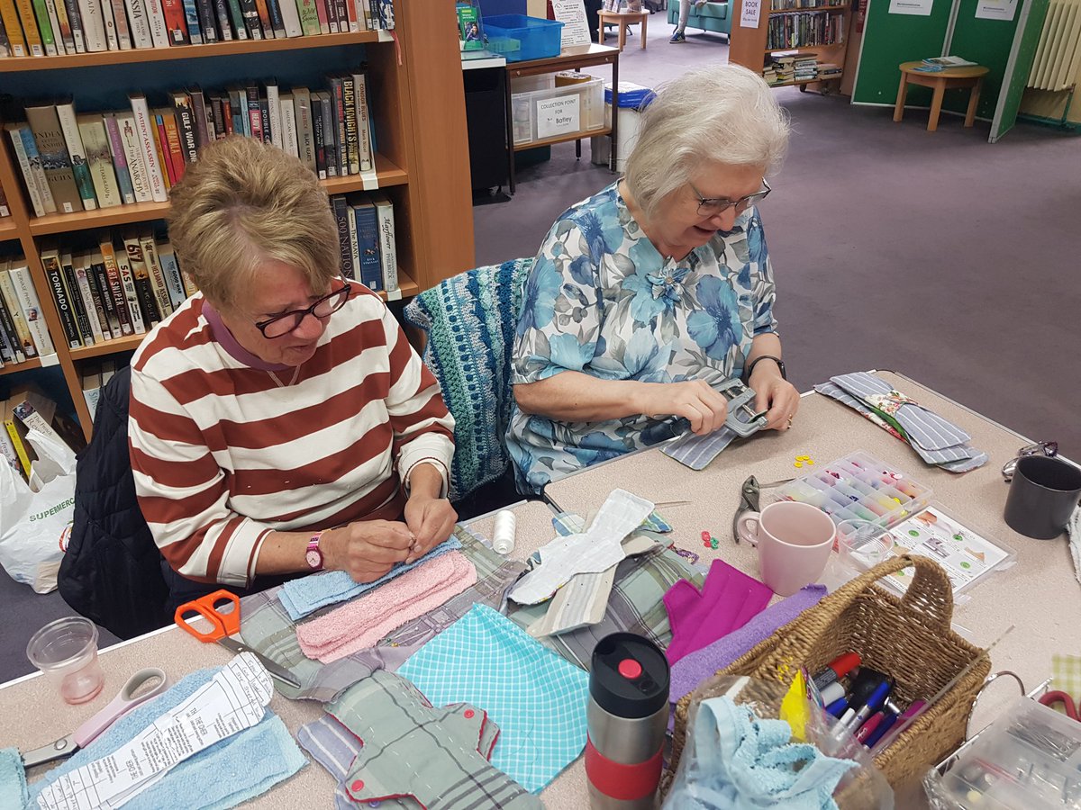Have you got some free time amd would like to do some community sewing? 

Meet and Mend will be running their Reusable Sanitary Pad Project at Batley Library tomorrow between 10am-12pm.

All sewing abilities are welcome!#periodpoverty #publiclibraries #Sustainability #handsewing