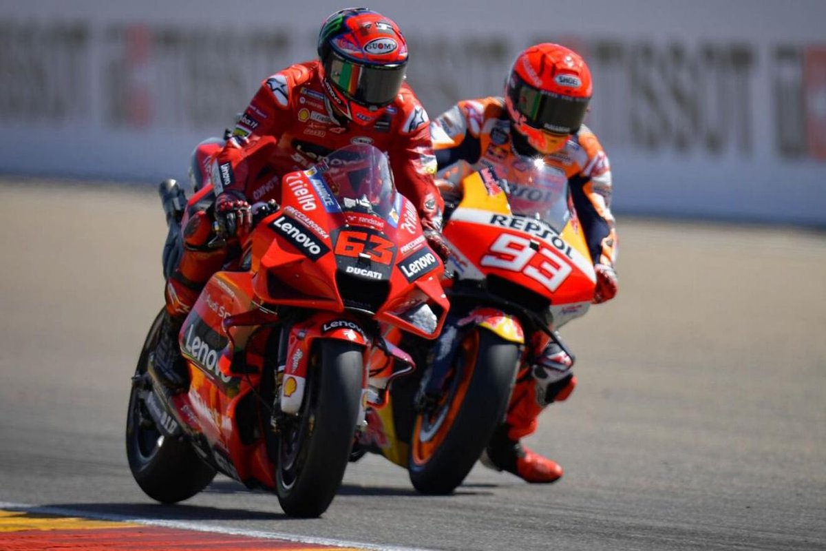 🎙️Pecco Bagnaia:

“Me parece correcto que Marc Márquez no tenga que hacer penalización y tenemos que estar contentos de que haya vuelto porque no ha sido un momento fácil para él”

(F/DAZN)