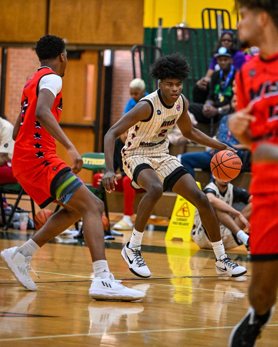 Prep Ball Stars (@prepballstars) on Twitter photo <a href="/ParkTudorBB/">ParkTudor Basketball</a> SF <a href="/_JermaineC_2/">Jermaine Coleman</a> started both games for Team Indiana and was an integral piece with 10 points in both wins. His outside shooting made it easy for his teammates to penetrate and get to the rim.
#3peat
#midwestchallenge <a href="/ParkTudorBB/">ParkTudor Basketball</a> SF <a href="/_JermaineC_2/">Jermaine Coleman</a> started both games for Team Indiana and was an integral piece with 10 points in both wins. His outside shooting made it easy for his teammates to penetrate and get to the rim.
#3peat
#midwestchallenge