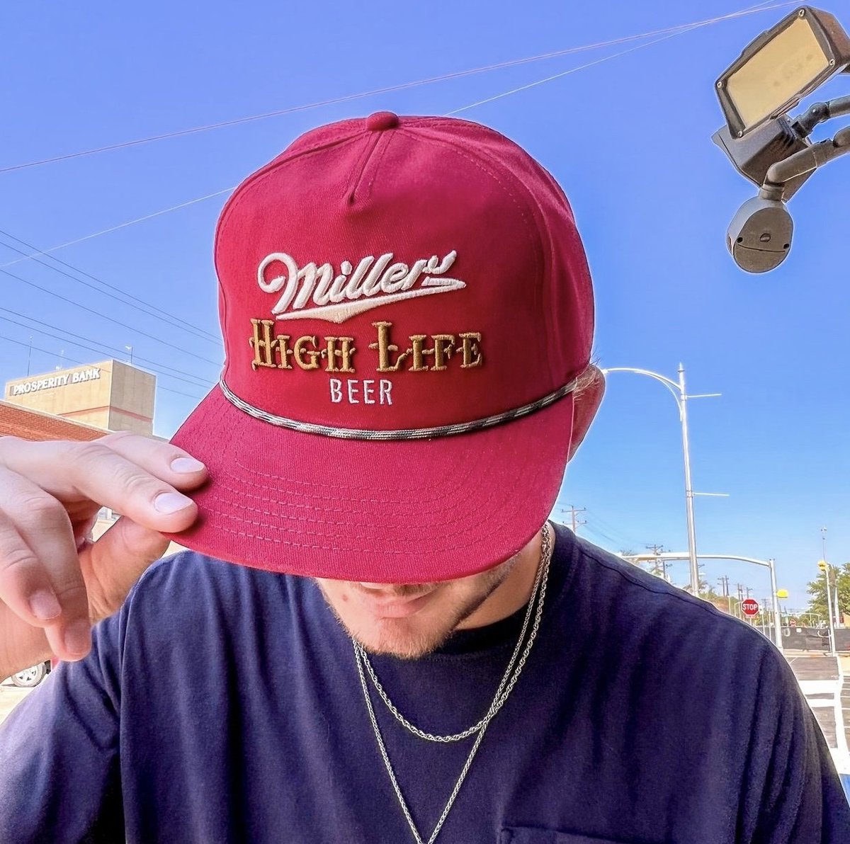 The perfect hat for those lake days this summer! 😇
#shopbarefoot #barefoot