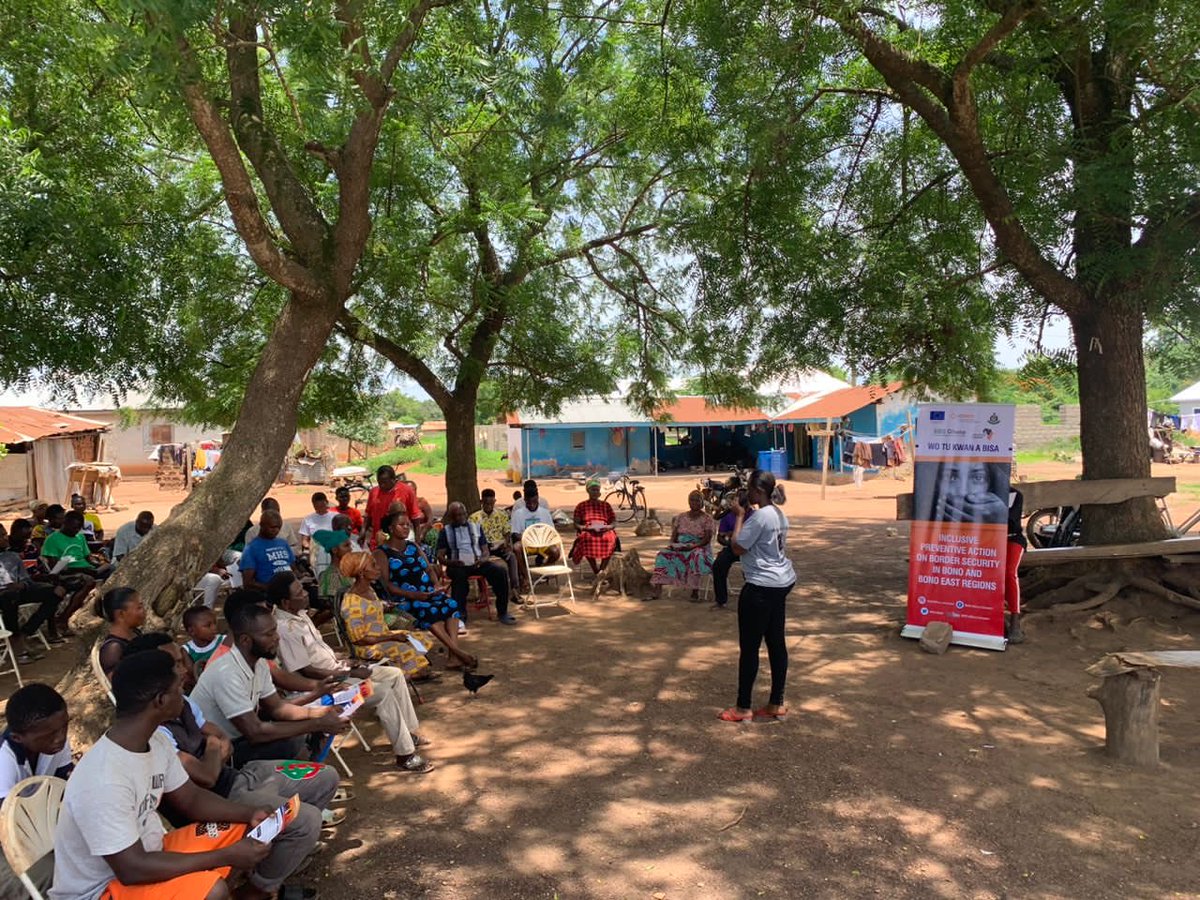 AfricaBok's tweet photo. #WoTuKwanABisa campaign at Dawiri was very engaging and informative. ⁦@ICMPD_Ghana⁩ ⁦@Ghanaimmigrati8⁩ ⁦@EuropeInGhana⁩ ⁦@SBSGhana⁩ https://t.co/vi6t4MAKpZ