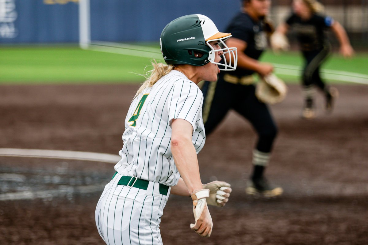 OBU_Softball's tweet photo. oh we're having fun https://t.co/ZhnBSxfSWV