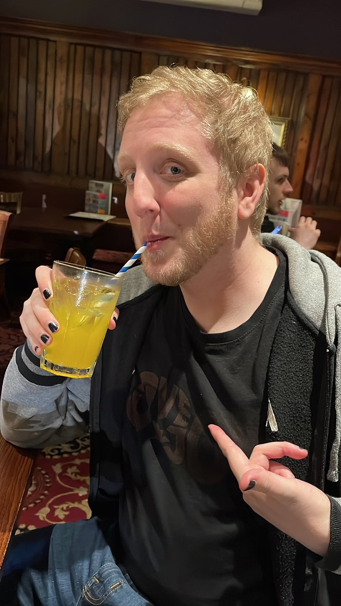 Ph1LzA 🪺 on Twitter "I’m celebrating in a spoons 👍"
