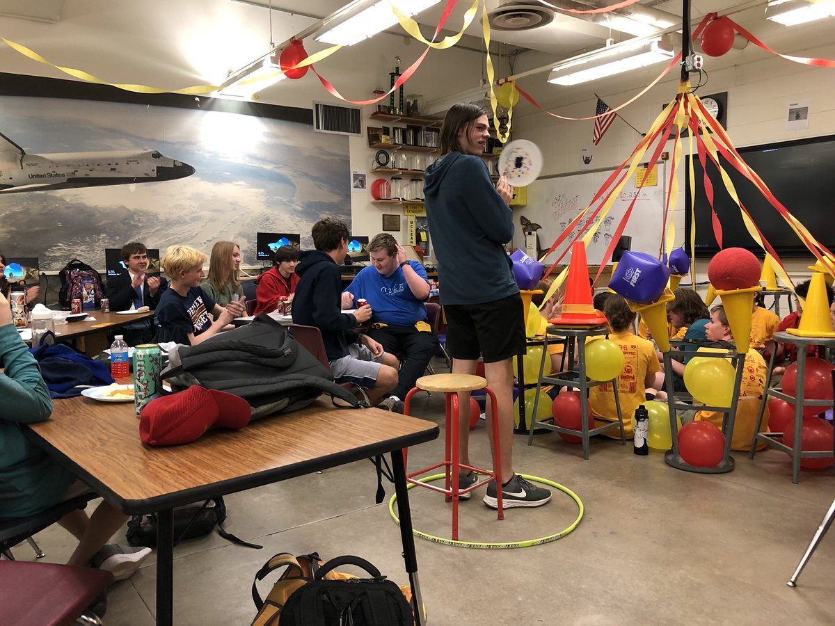frc2996's tweet photo. It was fun to have our seniors around for one last meeting! We had fun telling stories, giving awards, and watching the senior video together as a team. Go cougars!

#first #cougarsgonewired #frc #graduation #morethanrobots https://t.co/QVQkydXiSn