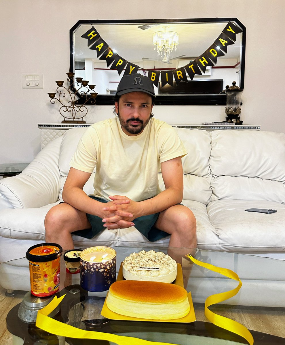 Amrinder Gill (@iamamrindergill) on Twitter photo Thank you for your love and blessings
Last day of indulgence before I get on my truck 🚚 #4thAug2023 In Cinemas @karajgill #rakeshdhawan <a href="/rhythmboyz/">rhythmboyz</a> #gillznetwork Thank you for your love and blessings
Last day of indulgence before I get on my truck 🚚 #4thAug2023 In Cinemas @karajgill #rakeshdhawan <a href="/rhythmboyz/">rhythmboyz</a> #gillznetwork