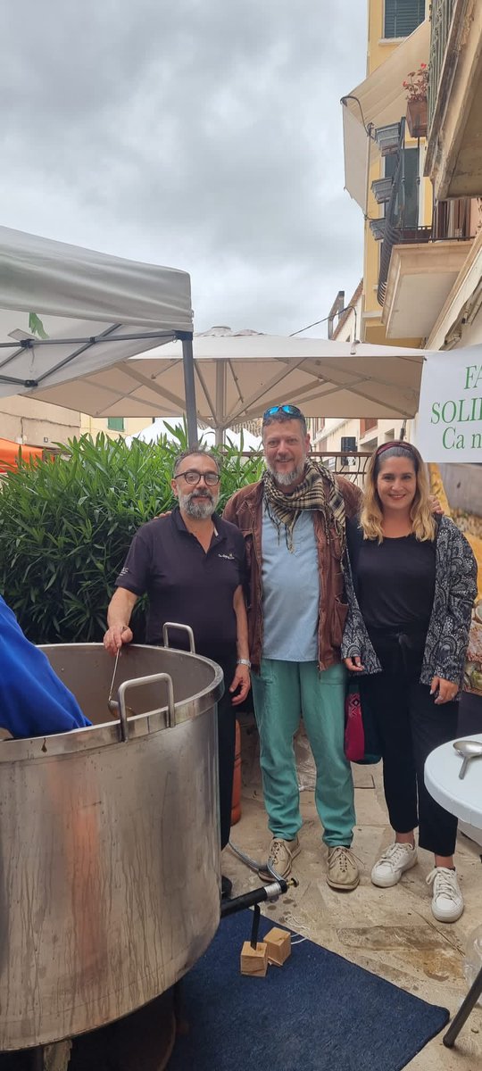 xBal_Inca's tweet photo. Dijous gros💥 L’equip d’Inca al dinar solidari de faves 👏🏼 Estem #enmarxa #PerBalears https://t.co/hTAIBM0hv3