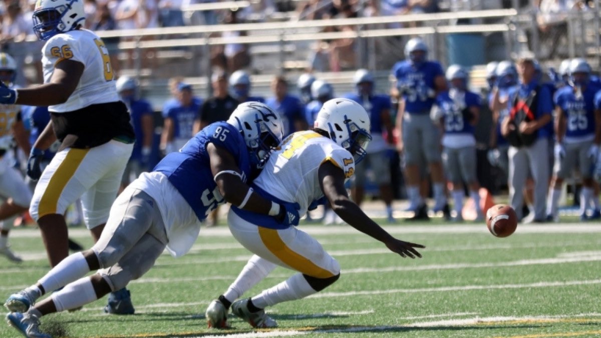 After a great private workout at the school I’m blessed to receive an offer from The University of St Francis! Thank you <a href="/footballcoachj/">Coach Nate Jensen</a> for taking the time to come watch me today. <a href="/IndianaPreps/">Indiana Preps</a> <a href="/brickiesfb/">Hobart Football🧱</a> <a href="/IndyWeOutHere/">IndyWeOutHere ‼️</a> <a href="/PrepRedzoneIN/">Prep Redzone Indiana</a>