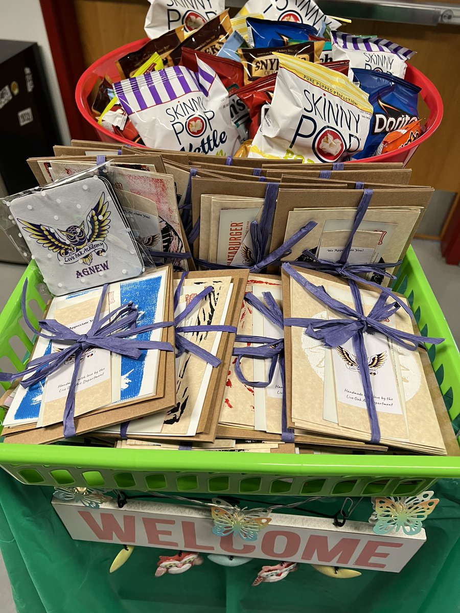 LiveOakOwls's tweet photo. Today the LOA staff got snacks, Sonic drinks, handmade cards, and personalized coasters from student, Jace Robison and his moms, Jessica and Andrea. So grateful!!
#TeacherAppreciationWeek2023 #bestjobintheworld #liveoakowls #liveoakacademy #loa #StillUndefeated #undefeatedowls https://t.co/tOII9mxHod