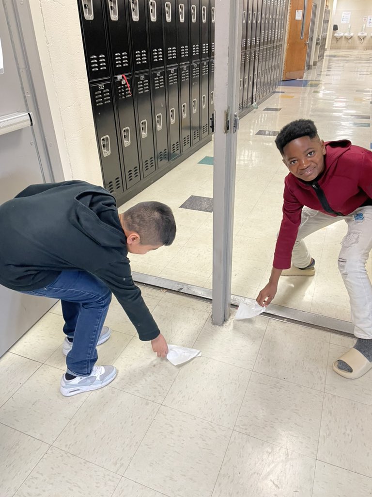 _Ms_Finn's tweet photo. Think Environmentally Thursday!

@MNPS_kidshealth
@AntiochMSBears
#MNPSWellnessWeek2023 https://t.co/qlbT3CLoit