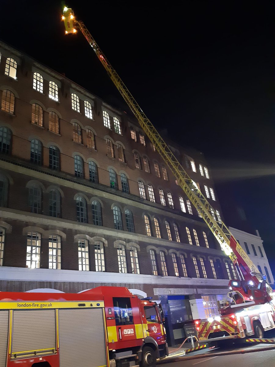 LondonFire's tweet photo. We currently have around 40 firefighters tackling a fire involving ducting at a mixed-use commercial building in #Shoreditch. The building and surrounding area has been evacuated and no one is believed to have been injured at this time. https://t.co/zlWBzw2S3z